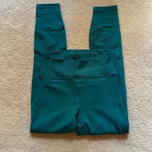 Lululemon in movement leggings